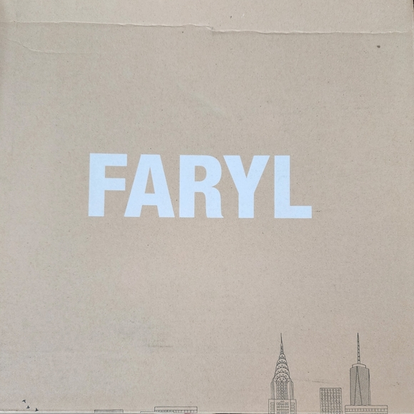 NIB suede platform boots. - Picture 7 of 8